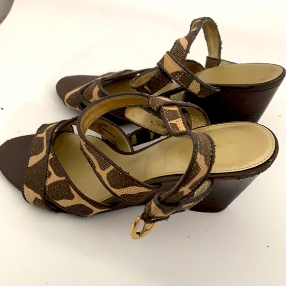 Brown Kelly and Katie heels - Picture 10 of 17